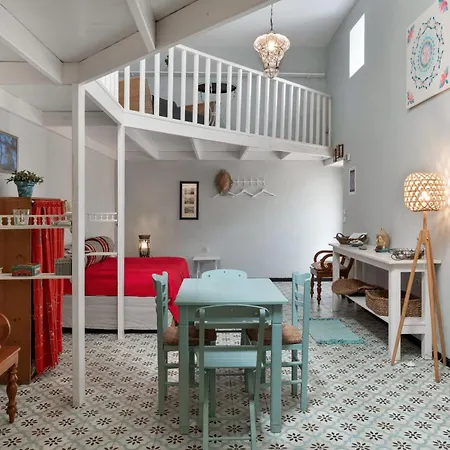 Дом отдыха Sophias House