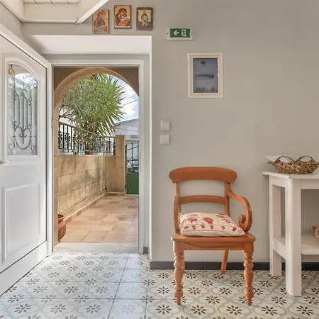 Holiday home Sophias House *